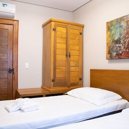 Espaco 250 - Apto Mobiliado, 3 Quartos, Sendo Uma Suite, Banheiro Social, Cozinha Completa, Sala De Estar, Ar Condicionado, Tv E Internet Tiradentes Buitenkant foto